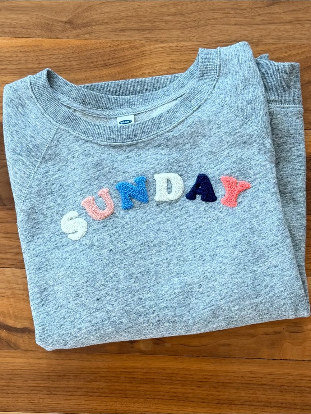 NWOT Old Navy SUNDAY Chenille Letter Retro Sweatshirt Women’s S Grey Gray Multi